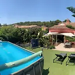 Les Cigales Йер