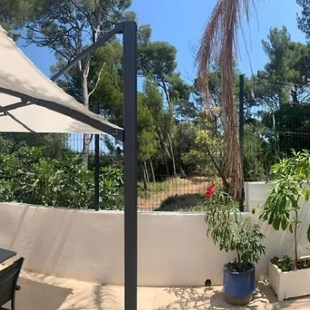 Les Cigales * Йер